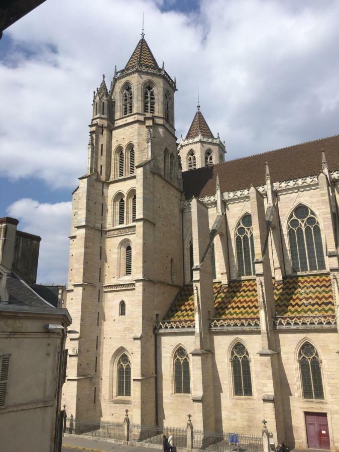 Appartements Atypiques Centre Historique Dijon Exterior foto